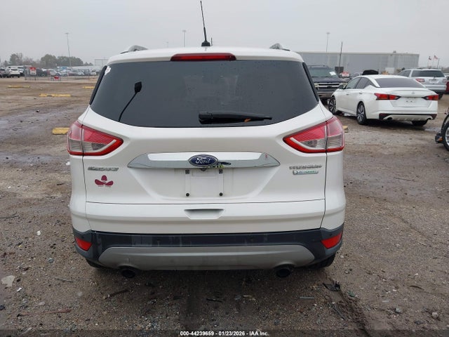 1FMCU0J98GUC91487 Ford Escape Titanium