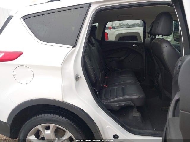 1FMCU0J98GUC91487 Ford Escape Titanium