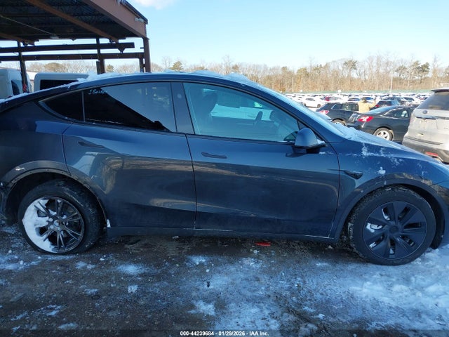 44239684 :رقم المزاد ، 7SAYGDEE8SA367257 vin ، 2025 Tesla Model Y Long Range Dual Motor All-wheel Drive مزاد بيع