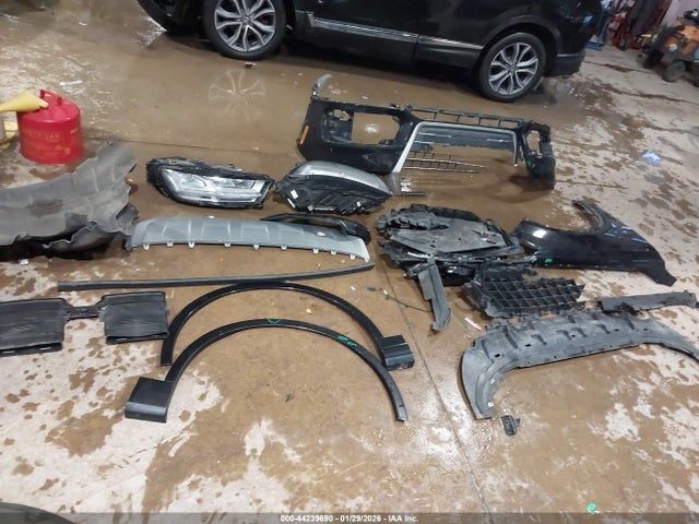 WA1LHAF74KD038417 Audi Q7 45 Premium/45 Se Premium