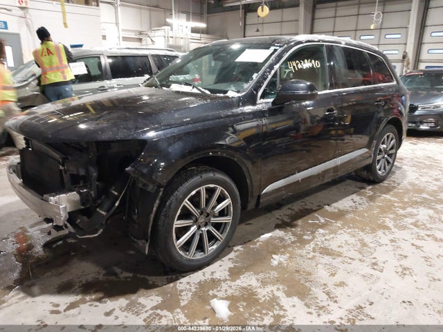 2019 AUDI Q7 WA1LHAF74KD038417 Photo 1