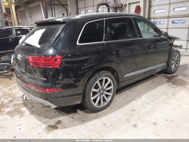 2019 AUDI Q7 WA1LHAF74KD038417 Photo 3