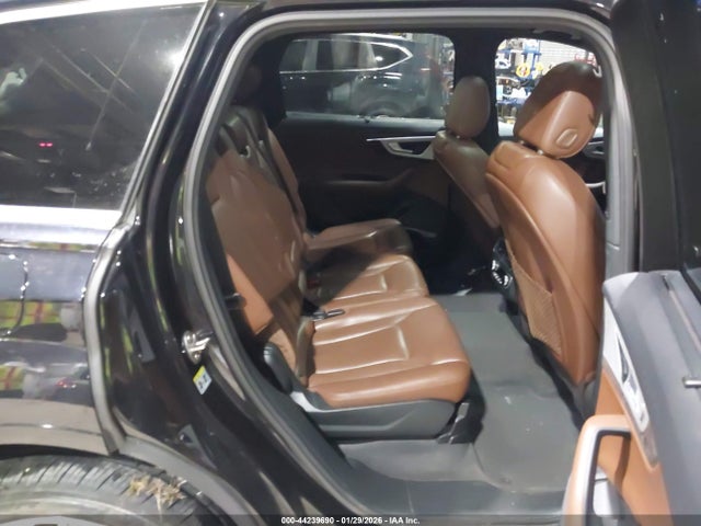 2019 AUDI Q7 WA1LHAF74KD038417 Photo 7