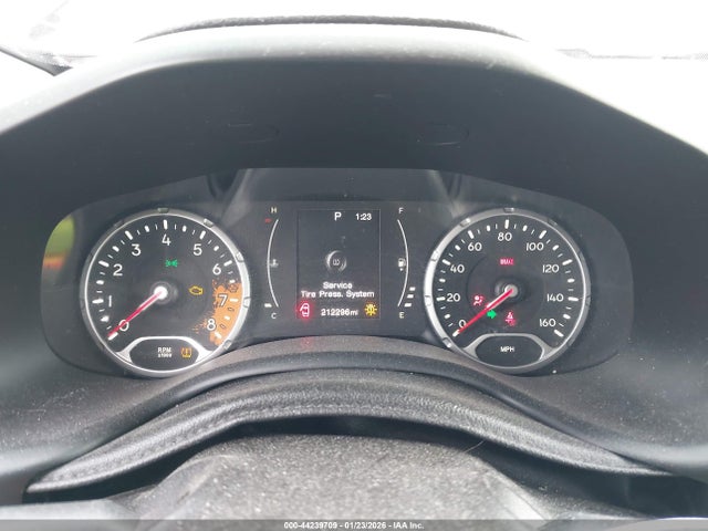 ZACCJBAT9FPC18343 Jeep Renegade Sport