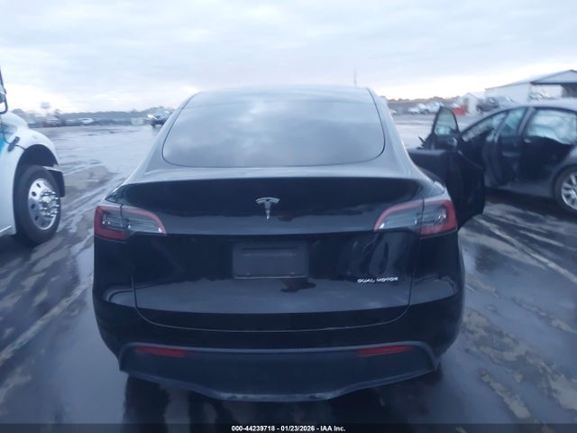 44239718 :رقم المزاد ، 7SAYGDEE4NF441443 vin ، 2022 Tesla Model Y Long Range Dual Motor All-wheel Drive مزاد بيع