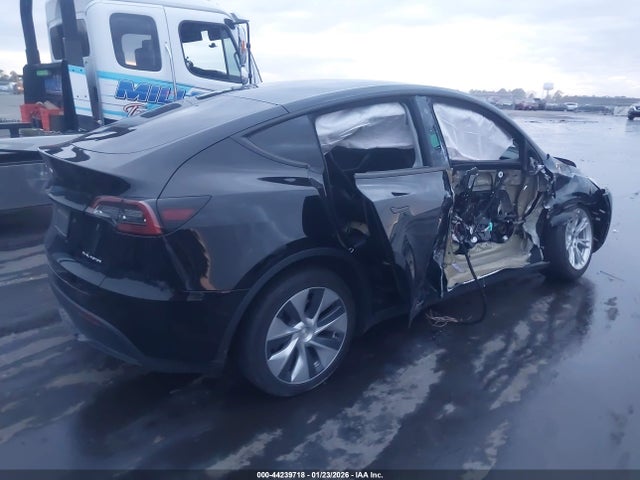 2022 TESLA MODEL Y 7SAYGDEE4NF441443 Photo 3