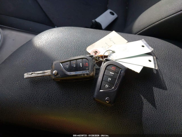 4T1C11BK7MU039290 Toyota Camry Le Awd