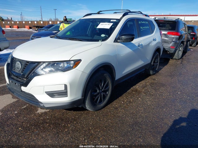 Nissan ROGUE SV 2018 5N1AT2MV2JC748788 Image 2