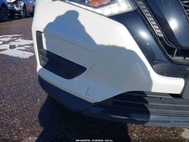 Nissan ROGUE SV 2018 5N1AT2MV2JC748788 Image 6