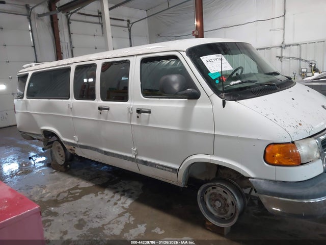 Продажа на аукционе авто 2000 Dodge Ram Wagon 3500, vin: 2B5WB35Z4YK166747, номер лота: 44239786