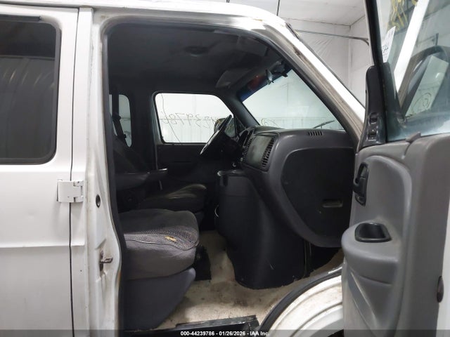 Продажа на аукционе авто 2000 Dodge Ram Wagon 3500, vin: 2B5WB35Z4YK166747, номер лота: 44239786