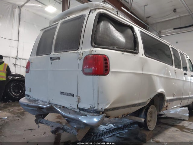Продажа на аукционе авто 2000 Dodge Ram Wagon 3500, vin: 2B5WB35Z4YK166747, номер лота: 44239786