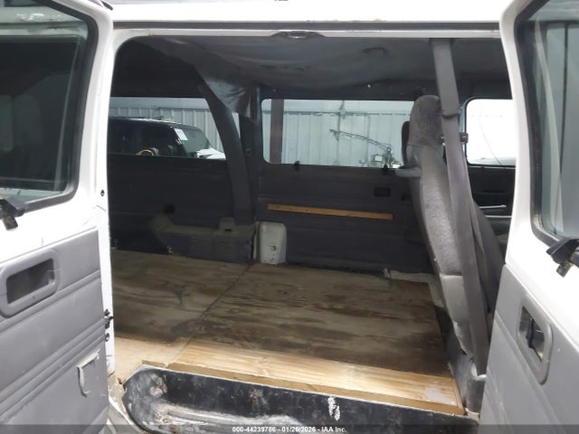 Продажа на аукционе авто 2000 Dodge Ram Wagon 3500, vin: 2B5WB35Z4YK166747, номер лота: 44239786