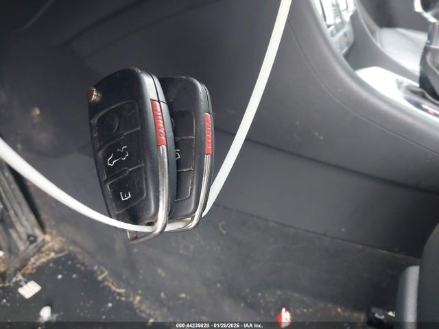 Продажа на аукционе авто 2015 Audi Q3 Premium Plus, vin: WA1EFCFS8FR005511, номер лота: 44239828