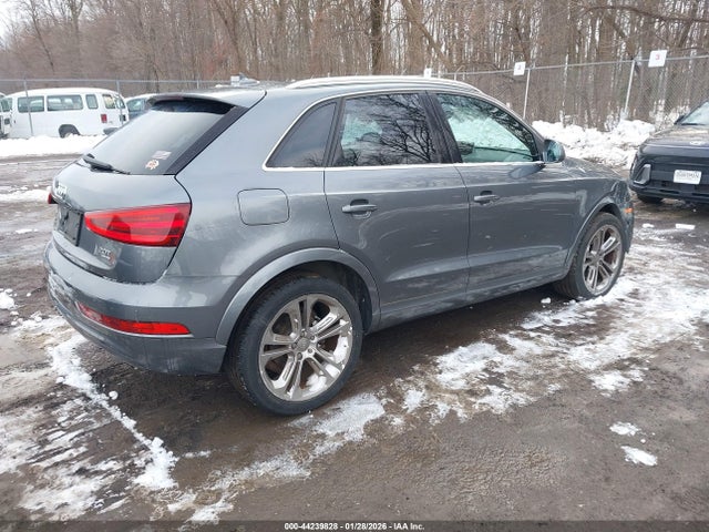 Продажа на аукционе авто 2015 Audi Q3 Premium Plus, vin: WA1EFCFS8FR005511, номер лота: 44239828