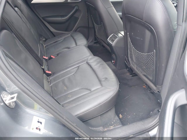 Продажа на аукционе авто 2015 Audi Q3 Premium Plus, vin: WA1EFCFS8FR005511, номер лота: 44239828