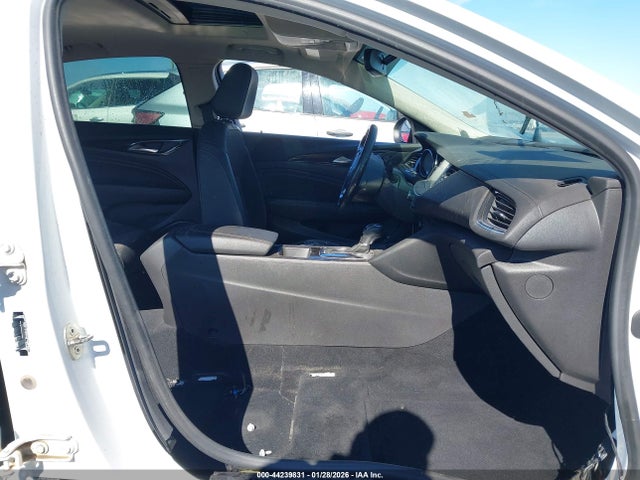 Продажа на аукционе авто 2018 Buick Regal Sportback Preferred Ii, vin: W04GM6SX5J1118146, номер лота: 44239831