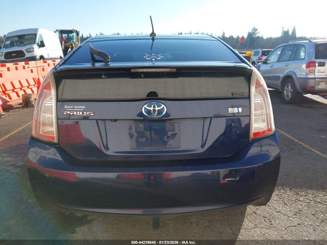 Toyota Prius Three 2014 JTDKN3DU9E0356673 Image 17