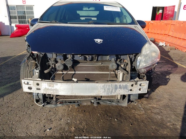 Toyota Prius Three 2014 JTDKN3DU9E0356673 Image 6