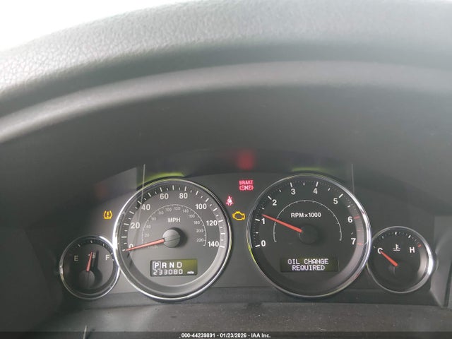 44239891 :رقم المزاد ، 1J8HH48K08C158527 vin ، 2008 Jeep Commander Sport مزاد بيع
