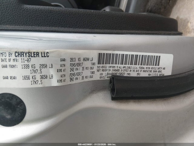 44239891 :رقم المزاد ، 1J8HH48K08C158527 vin ، 2008 Jeep Commander Sport مزاد بيع