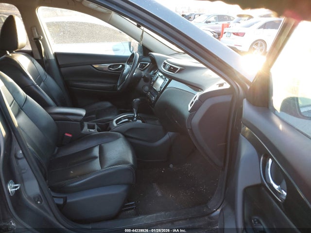 2015 NISSAN ROGUE 5N1AT2MTXFC829513 Photo 4