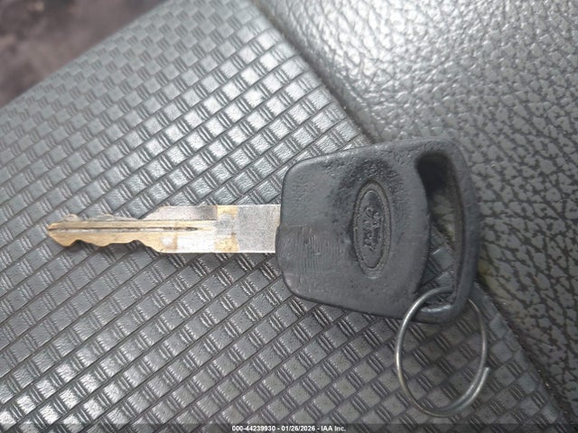 44239930 :رقم المزاد ، 1FDUF4GT0FEB25336 vin ، 2015 Ford F-450 Chassis Xl مزاد بيع