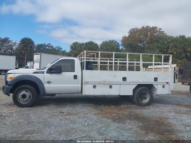 44239930 :رقم المزاد ، 1FDUF4GT0FEB25336 vin ، 2015 Ford F-450 Chassis Xl مزاد بيع