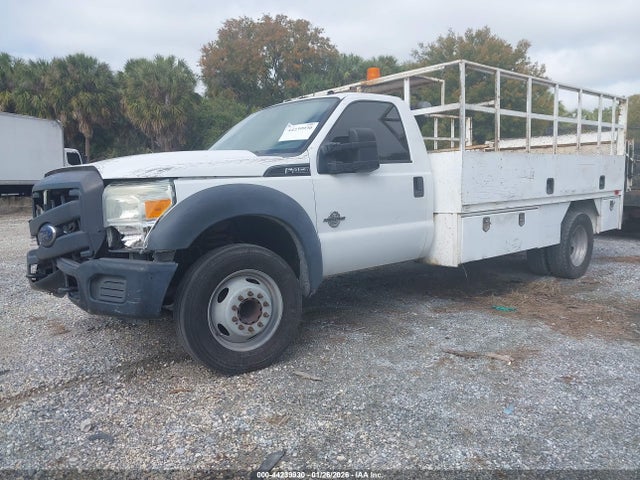 44239930 :رقم المزاد ، 1FDUF4GT0FEB25336 vin ، 2015 Ford F-450 Chassis Xl مزاد بيع