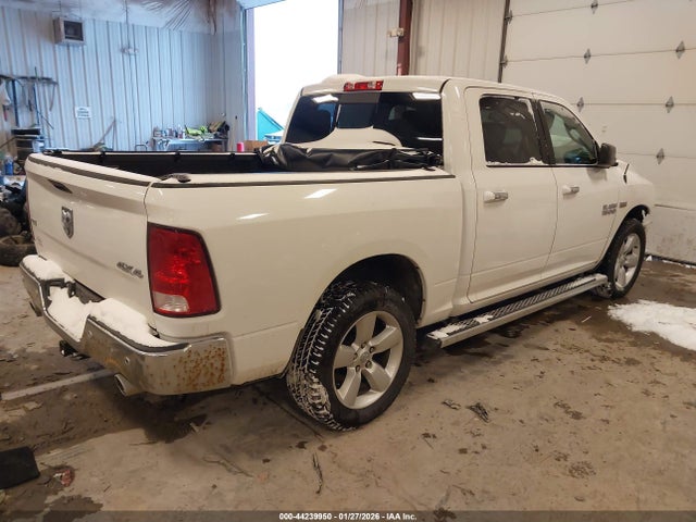 44239950 :رقم المزاد ، 1C6RR7LT0HS765518 vin ، 2017 Ram 1500 Slt مزاد بيع