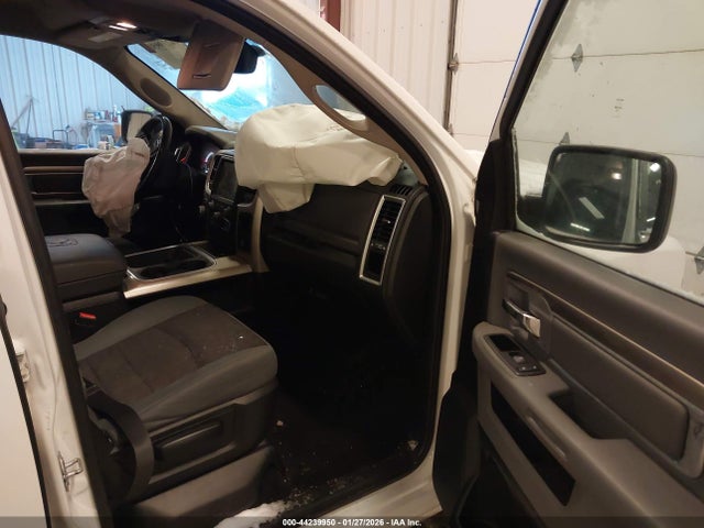 44239950 :رقم المزاد ، 1C6RR7LT0HS765518 vin ، 2017 Ram 1500 Slt مزاد بيع