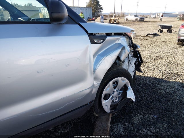 KIA Soul 2014 KNDJN2A26E7713646 Image 17