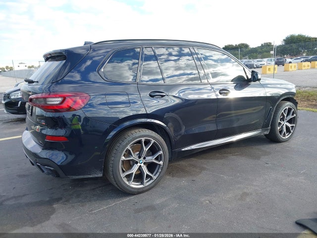 2020 BMW X5 5UXCR4C04L9D32692 Photo 3