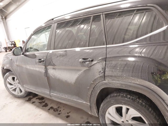 44239981 :رقم المزاد ، 1V2HR2CA7MC518215 vin ، 2021 Volkswagen Atlas 3.6l V6 Se W/technology مزاد بيع