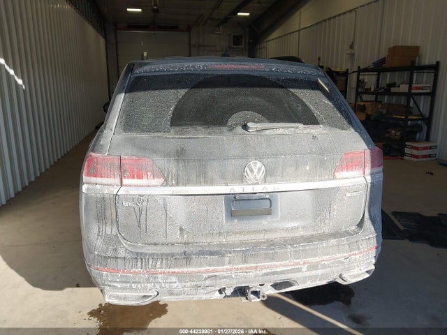 44239981 :رقم المزاد ، 1V2HR2CA7MC518215 vin ، 2021 Volkswagen Atlas 3.6l V6 Se W/technology مزاد بيع