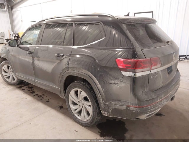 44239981 :رقم المزاد ، 1V2HR2CA7MC518215 vin ، 2021 Volkswagen Atlas 3.6l V6 Se W/technology مزاد بيع