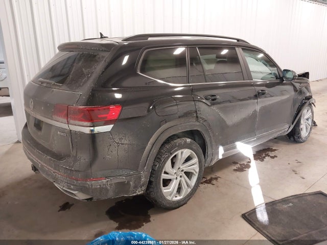 44239981 :رقم المزاد ، 1V2HR2CA7MC518215 vin ، 2021 Volkswagen Atlas 3.6l V6 Se W/technology مزاد بيع