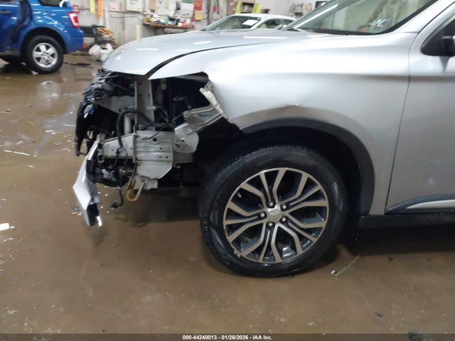 Продаж на аукціоні авто 2016 Mitsubishi Outlander Es/se/sel, vin: JA4AZ3A32GZ016558, номер лоту: 44240013