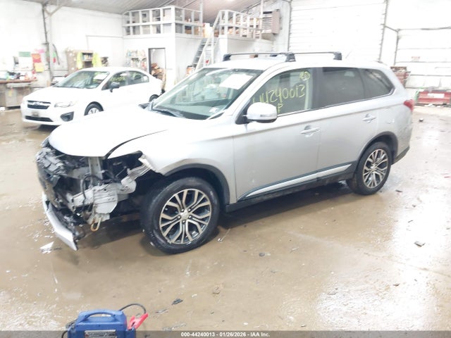 2016 MITSUBISHI OUTLANDER JA4AZ3A32GZ016558 Photo 1