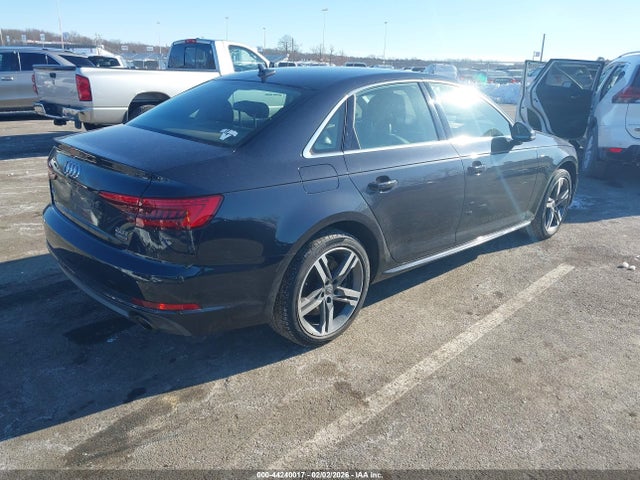 2017 AUDI A4 WAUENAF4XHN063111 Photo 3