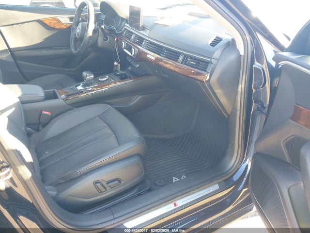 2017 AUDI A4 WAUENAF4XHN063111 Photo 4