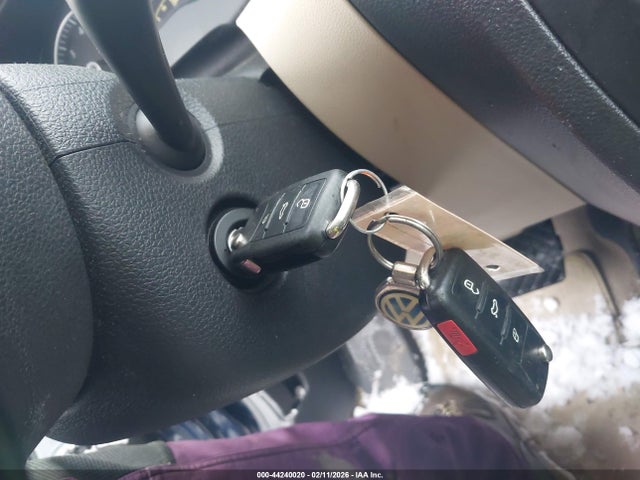 44240020 :رقم المزاد ، 3VWDP7AJ9DM449108 vin ، 2013 Volkswagen Jetta 2.5l Se مزاد بيع