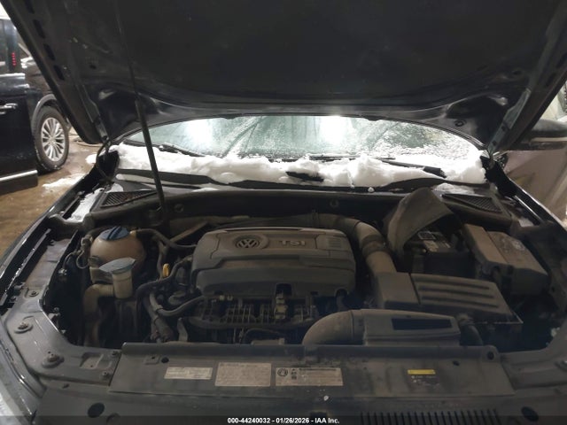 44240032 :رقم المزاد ، 1VWBT7A30FC051312 vin ، 2015 Volkswagen Passat 1.8t Se مزاد بيع