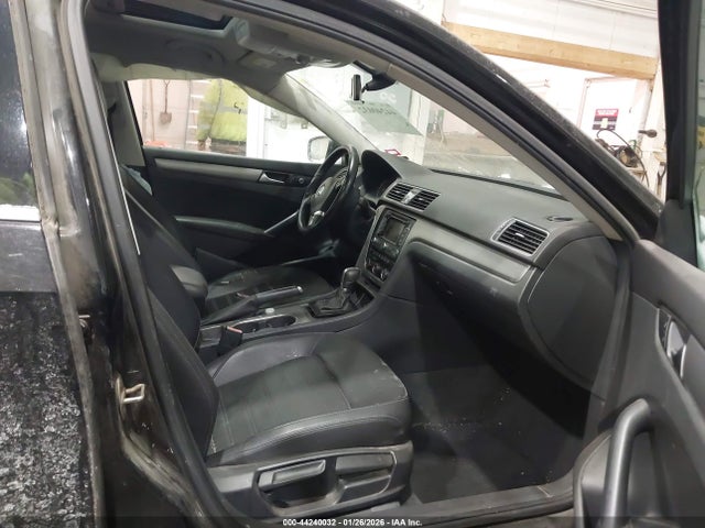44240032 :رقم المزاد ، 1VWBT7A30FC051312 vin ، 2015 Volkswagen Passat 1.8t Se مزاد بيع