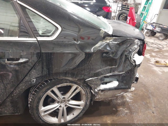 44240032 :رقم المزاد ، 1VWBT7A30FC051312 vin ، 2015 Volkswagen Passat 1.8t Se مزاد بيع