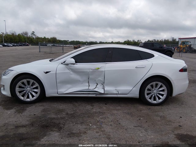 Tesla Model S 100d/75d/p100d 2018 5YJSA1E23JF281395 Image 13