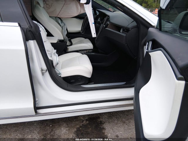 2018 TESLA MODEL S 5YJSA1E23JF281395 Photo 4
