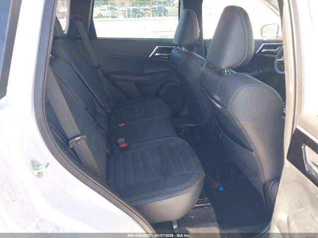 2023 MITSUBISHI OUTLANDER JA4J3UA89PZ050614 Photo 7