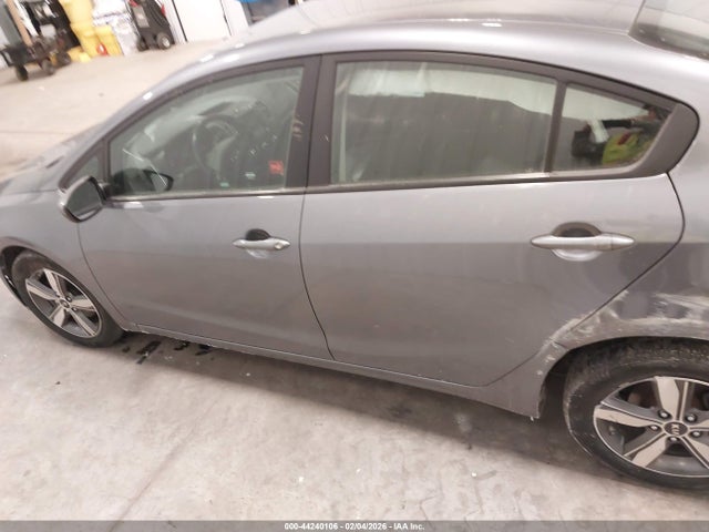 KIA FORTE S 2018 3KPFL4A72JE210788 Image 14