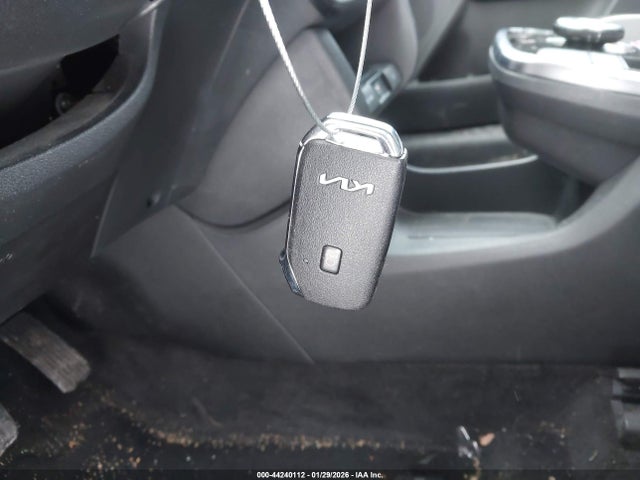2022 KIA NIRO EV KNDCC3LG9N5142582 Photo 10